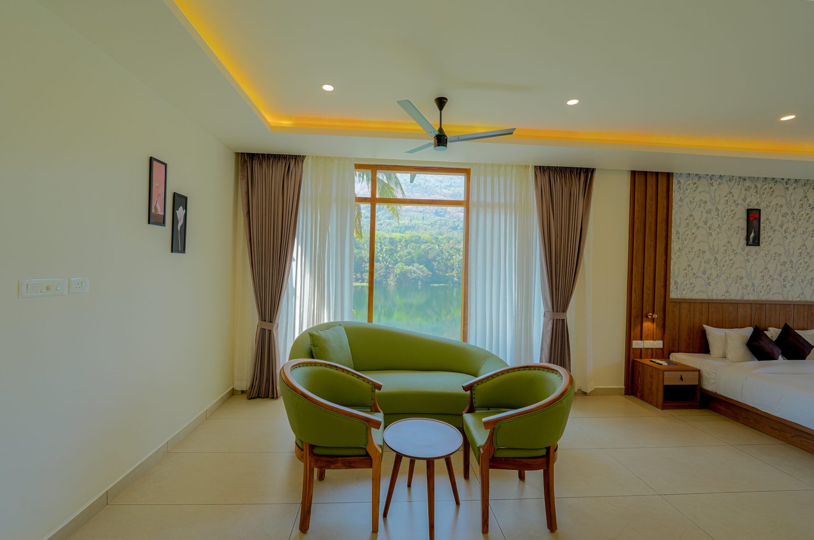 the lake view royal suite 1